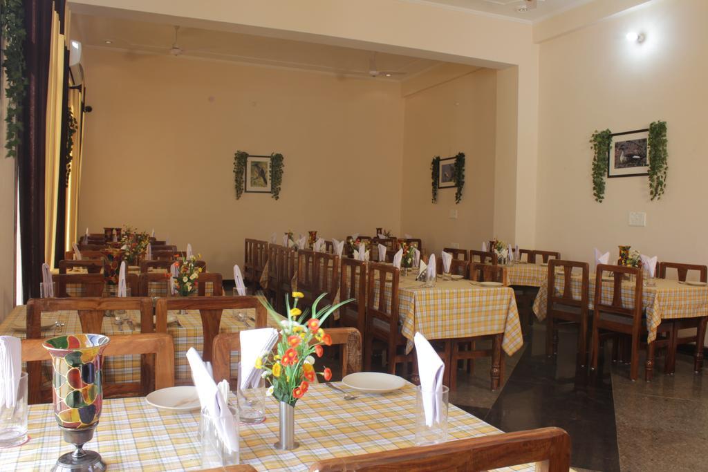 Geetanjali Hotel & Motel Bharatpur Exterior foto